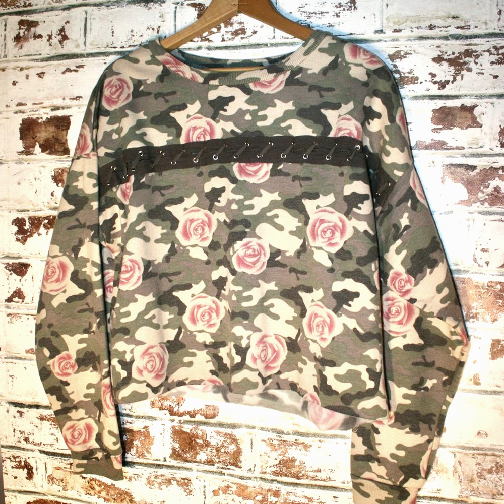 Rebel Sugar Cropped Rose + Camo Laced Detail  Pullover Sweatshirt